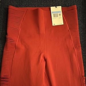 NWT Nike women’s Dri Fit Leggings